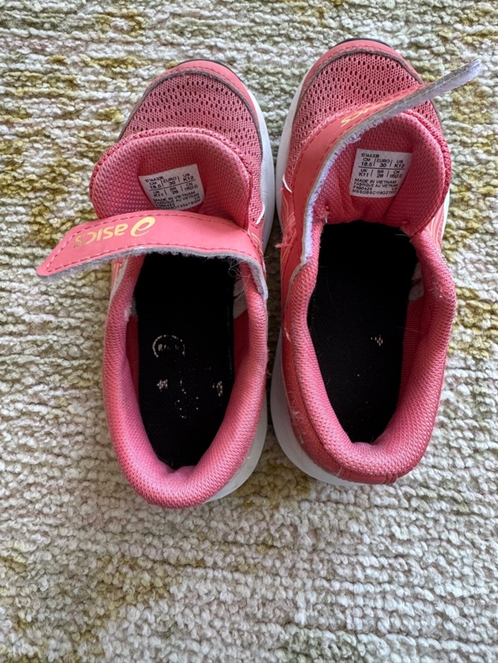 ASICS - Picture 9 of 10